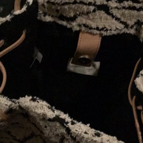 Universal Thread Multicolored Aztec Print Handbag Bundle -NWT - Picture 3 of 16